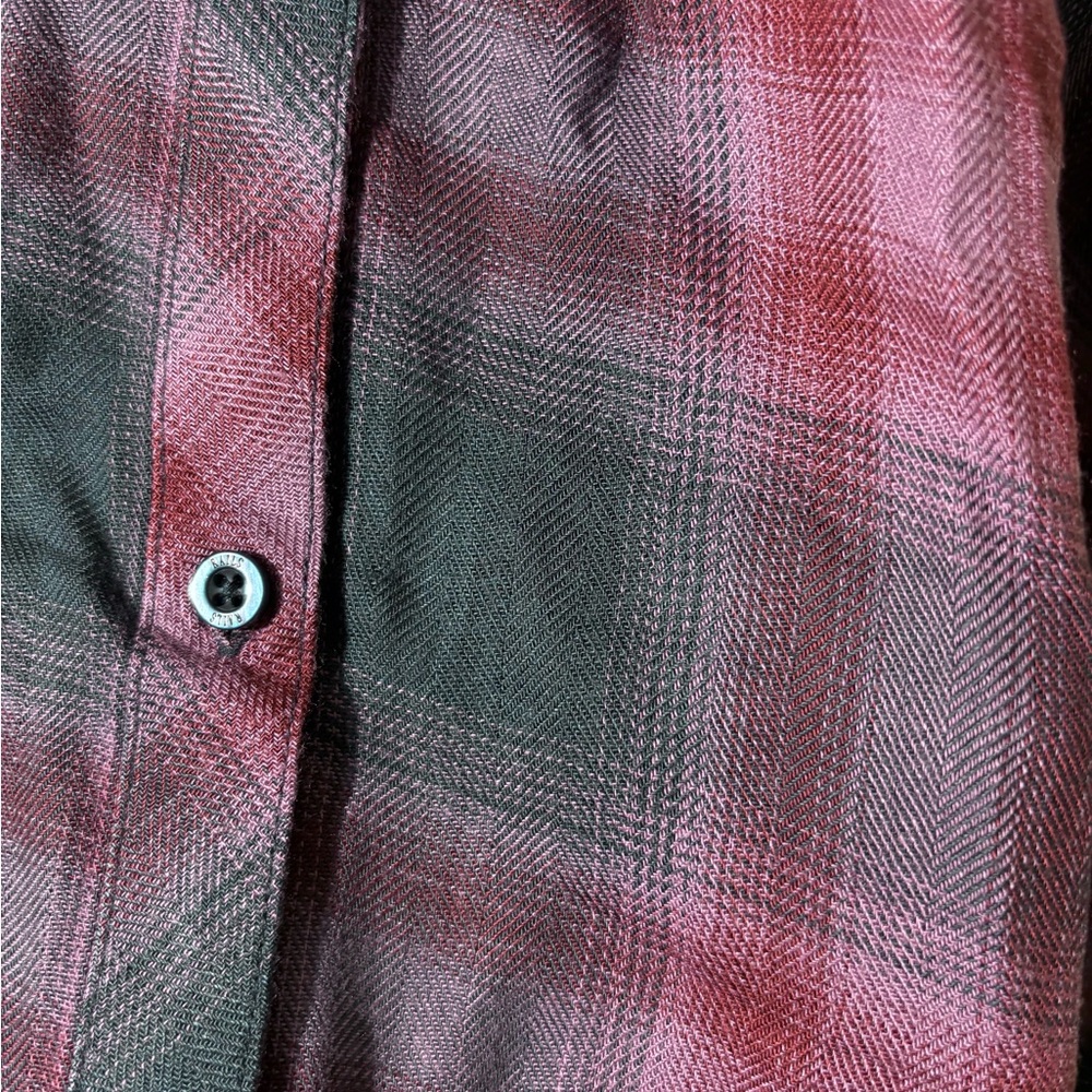 NWT Rails Hunter Button-Down Shirt - Picture 5 of 10